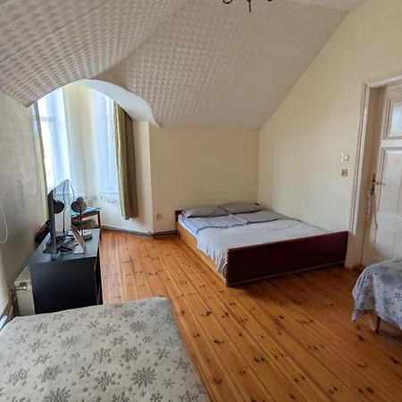 Rossa Quarto em Acomodações Particulares